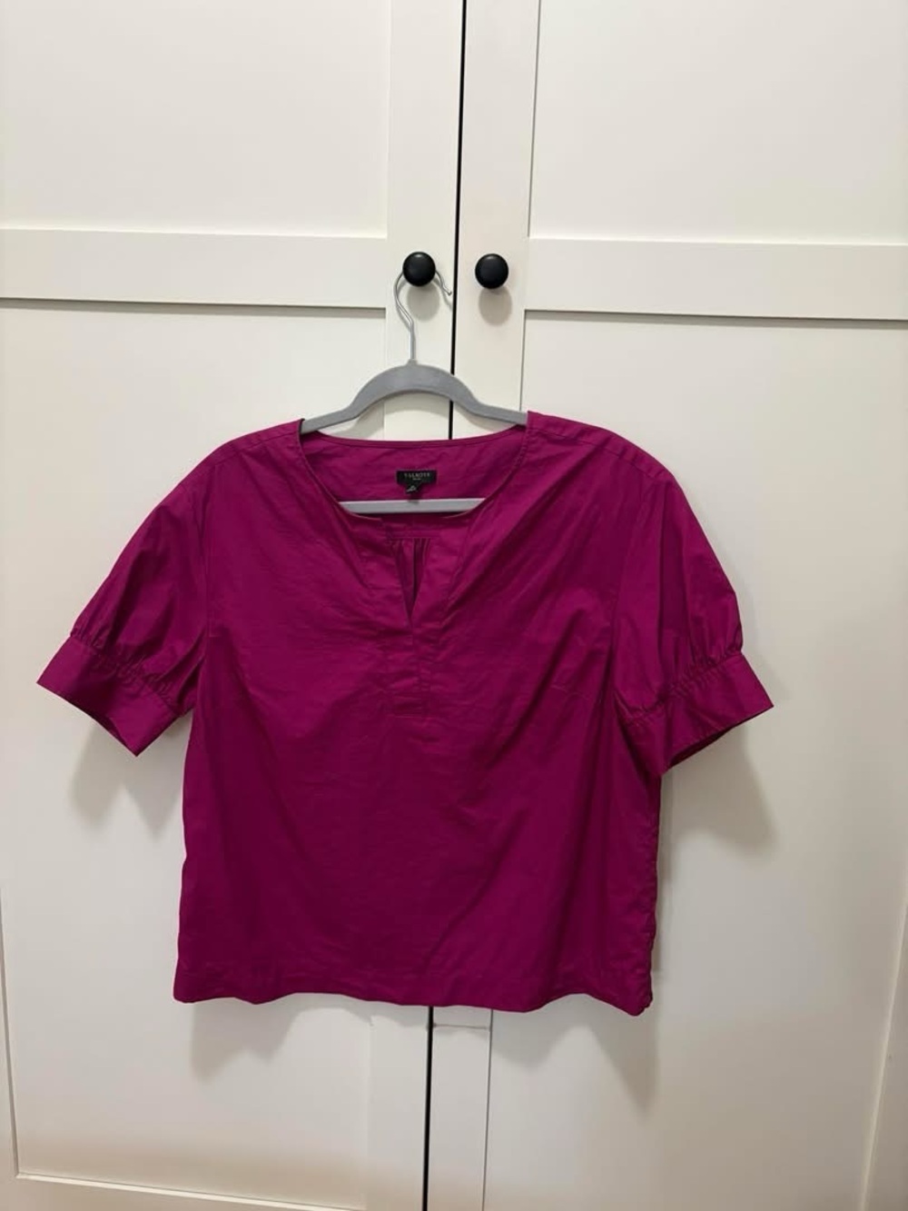 Short-Sleeve Blouse in Fushia